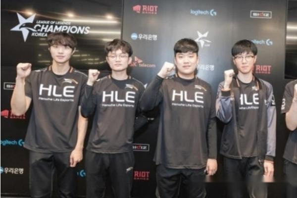 本赛季在塞 本赛季在塞