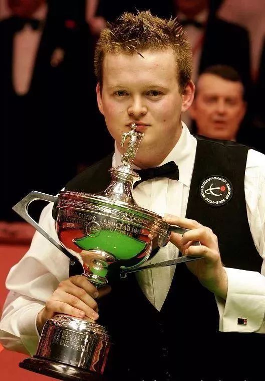 定显得格外 定显得格外