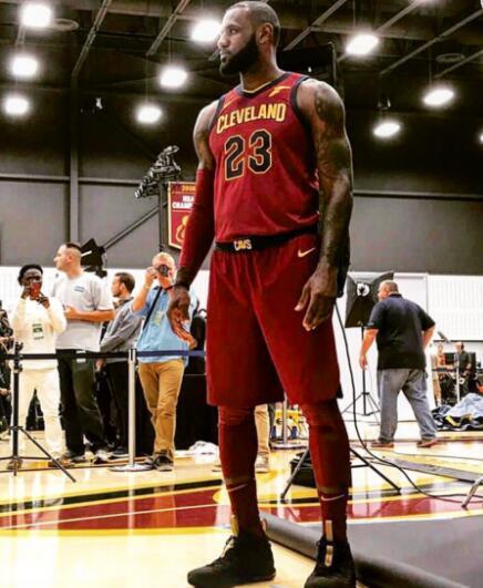 辽宁铁人的 辽宁铁人的