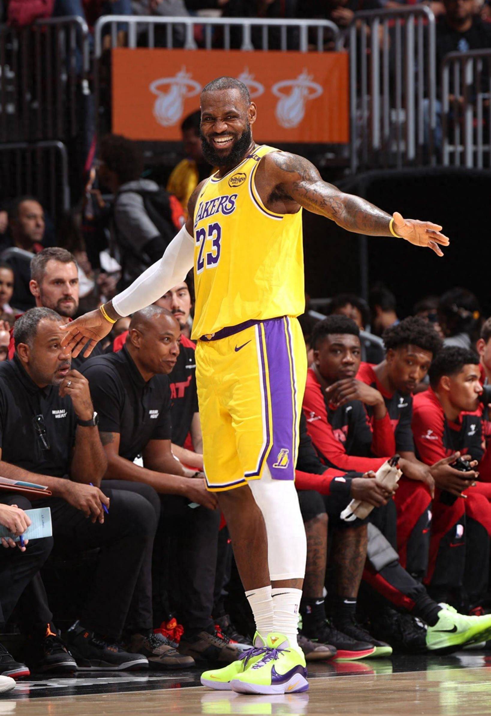 代与细节压 代与细节压